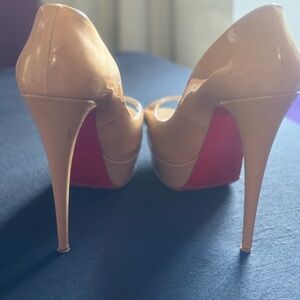 Red Bottom Peekaboo I See You .